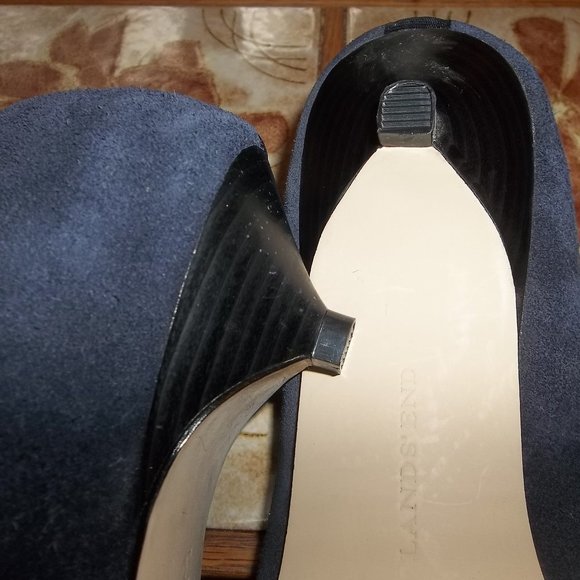 Lands' End blue suede shoes with Kitten heels - Picture 4 of 4